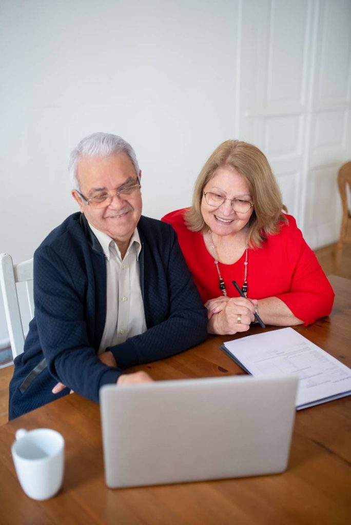 Comparer les mutuelles senior pour payer le juste prix