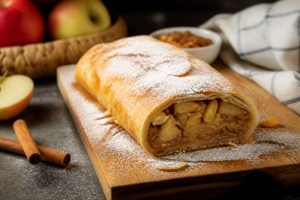 Strudel aux pommes : la recette traditionnelle autrichienne étape par étape
